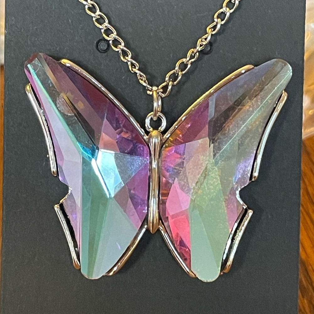 Butterfly Pendant Necklace & Earring Set